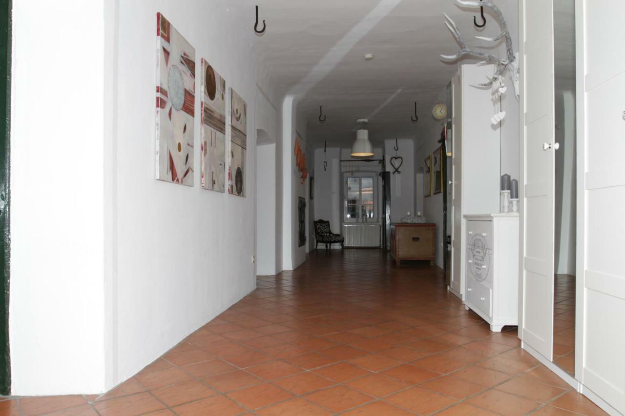 Gutshof Bartl 1 Apartment Klagenfurt am Woerthersee Exterior photo